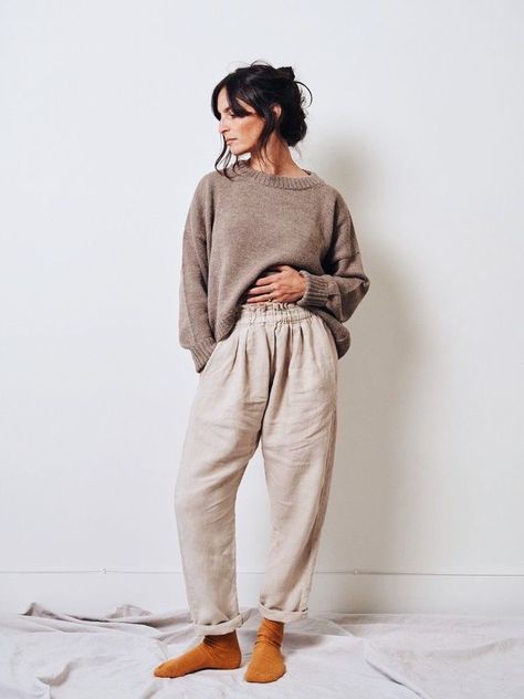 Comfy Spring Outfits, Linen Pants Outfit, Everyday Pants, Swimsuit With Shorts, Linen Fashion, Fashion Bottoms, Pants Women Fashion, Estilo Boho, Outfit Casual