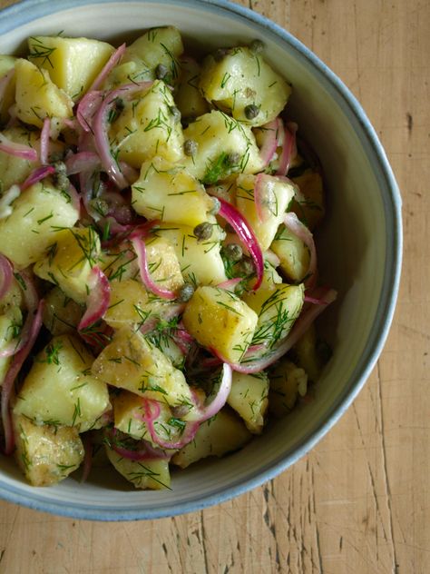 Potato, dill and caper salad - The Fruitful Kitchen Recipe With Dill, Potato Salad With Dill, Vinegar Potato Salad, Salad With Dill, Potato Salad Dill, Capers Recipe, Dill Recipes, Potato Salad Recipe, Clam Recipes