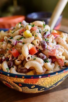 Mexican Macaroni Salad....Man, does this recipe sound good!!  Can't wait to try it!! Mexican Macaroni, Mexican Macaroni Salad, Macaroni Salad Recipe, Salad Pasta, Pioneer Woman Recipes, Easy Pasta Salad, Fettuccine Alfredo, Macaroni Salad, The Pioneer Woman