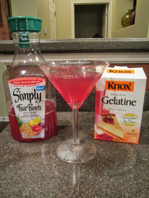 Simply brand just came out with a new flavor – Fruit Punch! And it’s yummy! Tastes like Hawaiian Punch without the dyes! We used it to make Jell-O and my kids loved it! We topped with w… Dye Free Jello, Dyed Food, Red Dye Free Foods, Dye Free Snacks, All Natural Recipes, Dye Free Foods, Red Dye 40, Feingold Diet, Gfcf Recipes