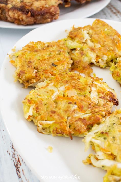 These zucchini patties with shredded cabbage are a delicious, nutritious way to enjoy fresh vegetables in a crispy, satisfying form. Cabbage Zucchini Recipes, Fried Cabbage Patties, Cabbage Fritters Recipe, Zucchini Patties Recipes, Cabbage Patties, Cabbage Fritters, Zucchini Patties, Shredded Cabbage, Fritters Recipe