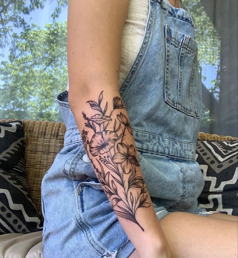 Half Sleeve Of Flowers, Floral Outer Forearm Tattoo, Different Flower Tattoos Half Sleeves, Wildflower Forearm Sleeve, Black And White Floral Arm Tattoo, Half Sleeve Women Tattoo Classy, Black Half Sleeve Tattoos For Women, Women’s Half Sleeve Tattoo Forearm, Mom Half Sleeve Tattoo Ideas