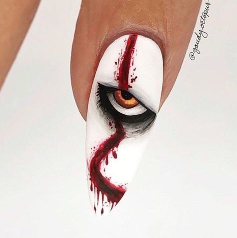 Pennywise Nail Designs, Pennywise Nails Designs, Pennywise Nail Art, Michael Myers Nails, Pennywise Nails, Ongles Halloween, Nail Halloween, Scary Nails, Horror Nails