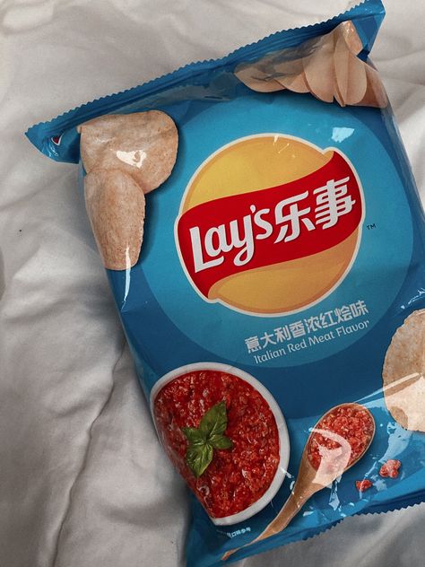 Snack Korea, Foreign Snacks, Snack Lays, Snacks Aesthetic, Scrumptious Food, Korean Snacks, Cute Snacks, Quick Snacks, Red Meat