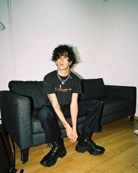 Matty 1975, Matthew Healy, Matt Healy, Matty Healy, Corte De Cabelo Masculino, The 1975, White Boys, New Yorker, Cool Bands