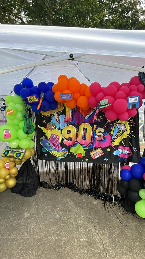 90s Themed balloon backdrop.  We love a theme!  www.thirtyplusevents.com 2000s Theme, Party Favors Ideas, 31 Party, Favors Ideas, Parade Float, Balloon Backdrop, Trunk Or Treat, New Years Day, Our Love