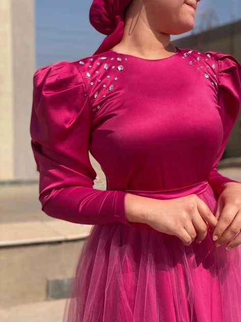 Lady in hot pink🌸 Pink Dress For Hijab, Hot Pink Dress Hijab, Hot Pink Hijab Outfit, Hot Pink Dress Outfit Wedding, Dress Pink Hijab, Pink Dress Hijab, Hijab Dresses Soiree, Hot Pink Dress Outfit, Fuschia Pink Dress