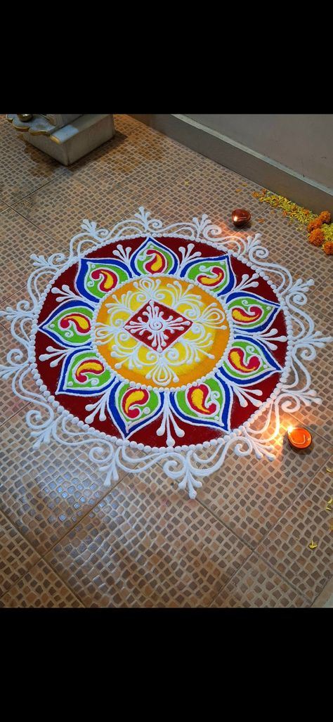 Free Hand Big Rangoli Designs, Big Rangoli Designs Creativity, Mini Rangoli, Cartoons Rangoli Design, Sanskar Bharti Rangoli Designs, Pongal Rangoli, Beautiful Simple Mehndi Design, Border Rangoli, Easy Cartoon