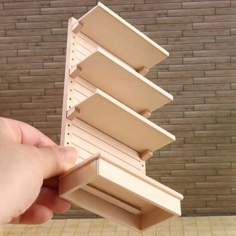 Miniature Shelves, Dolls House Kitchen, Mini Museum, Puzzle Making, Shop Shelves, Making Miniatures, Barbie House Furniture, Shop Shelving, Dolls House Shop