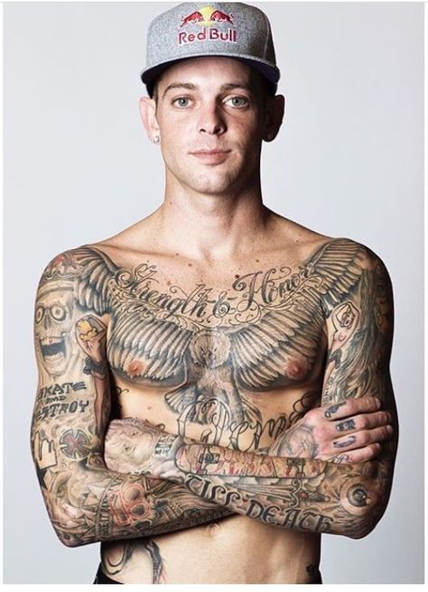 Ryan Sheckler Tattoos, Travis Barker Tattoos, Shirtless Actors, Ryan Sheckler, Brian Dawkins, Marvel Tattoos, Chest Tattoo Men, Altered Photo, Travis Barker