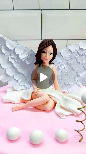 Fondant Doll Cake, Fondant Doll, Ukrasavanje Torti, Fondant Figurine, Fondant Girl, Fondant People, Doll Cake Topper, Shoe Cakes, Fondant Figures Tutorial