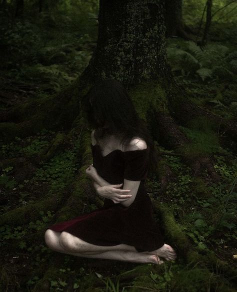 Anna + Core + Aesthetic, Dark Fairy Core, Fairy Core Aesthetic, Dark Forest Aesthetic, Forest Core, Aesthetic Forest, Dark Witch, Dark Green Aesthetic, Dreamy Photography