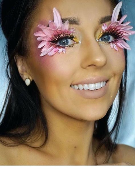 Flower Makeup Looks Makeup For Days On For More Use And Flower Girl Makeup Looks Flower Girl Makeup, Fantasy Make-up, Flower Makeup, Rave Makeup, Fest Outfits, Makeup Challenges, Fairy Makeup, Special Effects Makeup, Fx Makeup