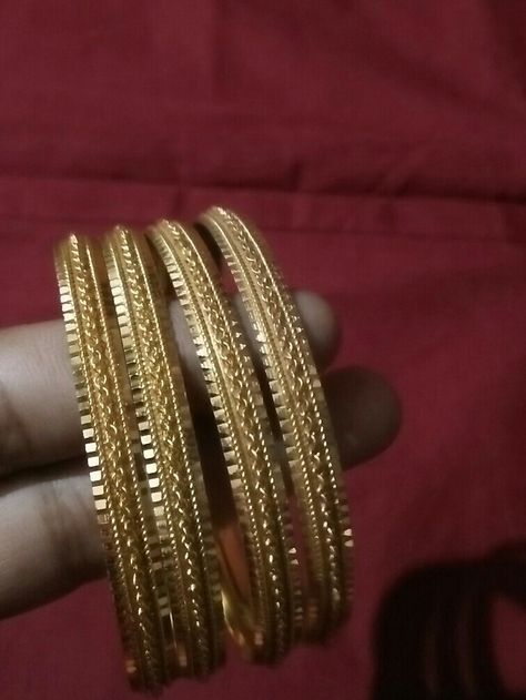 4 Bangles Set Gold Designs, 4 Bangles Set Gold, Plain Bangles Gold, Plain Bangles, Simple Gold Bangle, Bangles Collection, Rs 200, Simple Gold Earrings, Jewelry Photography Styling