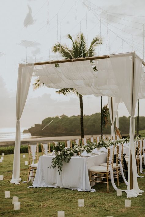 Beach Reception Decorations, Beach Wedding Decorations Reception, Wedding Setup, Beach Wedding Centerpieces, Beach Theme Wedding Invitations, Beach Wedding Reception, Beach Wedding Flowers, Elegant Wedding Reception, Beach Wedding Decorations