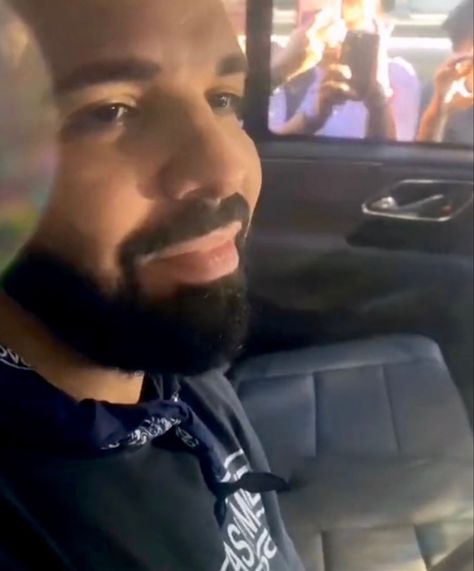 DRAKE Drake Coquette Pfp, Goofy Drake, Drake Silly, Drake Laughing, Drake Selfie, Drake Mood, Drake Funny, Drake Meme, Aubrey Graham