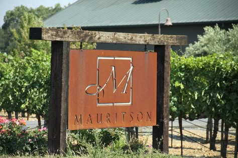 Mauritson Winery - Dry Creek Winery Signs, Ranch Entrance Ideas, Brewery Signs, Metal Letter Signs, Neighborhood Signs, Farm Entrance, Ranch Sign, Monument Signs, Sign Board Design