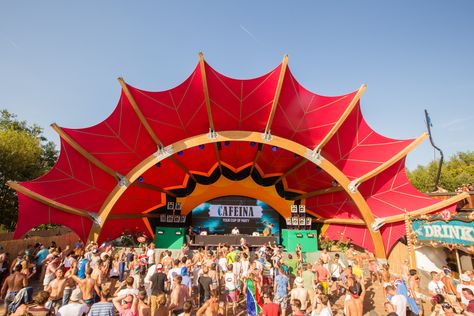 Festival Stage Design Outdoor, Music Festival Entrance, Festival Architecture, Festival Entrance, Music Festival Decor, Picnic Gathering, Vw Buzz, Tomorrowland Festival, Festival Stage