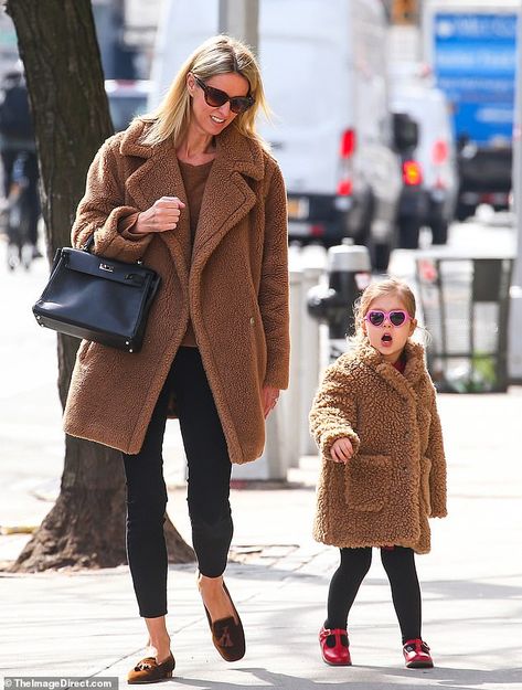 Nikki Hilton, Lily Grace, Nicky Hilton, Fluffy Jacket, Mama Style, Style Coat, Black Stockings, Teddy Coat, Camel Coat