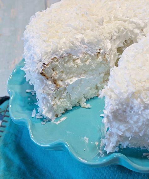 Coconut Cloud Cake - My Country Table Pineapple Coconut Cake, Coconut Cloud, Cloud Cake, Coconut Cake Recipe, Pineapple Coconut, Coconut Recipes, Cake Tasting, Angel Food Cake, Coconut Cake