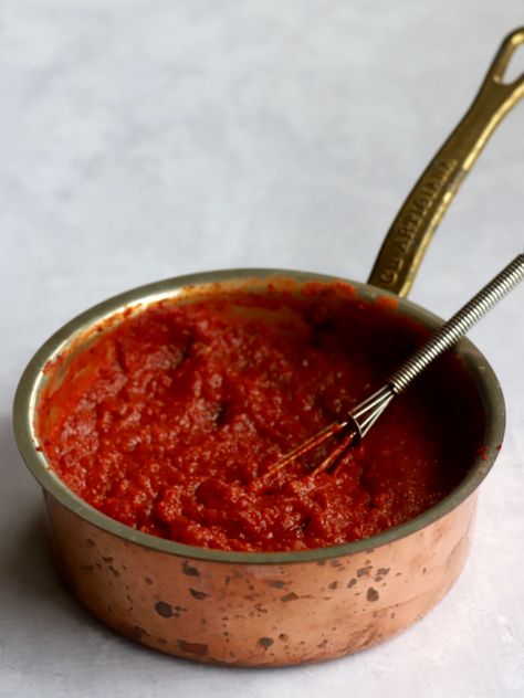 Easy Homemade Keto Gochujang | Meat Free Keto - This keto variation on Korean gochujang pepper paste is a flavorful and low-carb way to add a spicy kick to bibimbap and other dishes. #veganketo #keto #glutenfreevegan #ketovegan #meatfreeketo #ketotarian #lchf #glutenfree #vegetarianketo #plantbased Vegan Keto Recipes, Sugar Free Maple Syrup, Pepper Paste, Keto Vegan, Vegan Inspiration, Vegetarian Keto, Sugar Free Syrup, Gluten Free Sugar Free, Vegan Keto