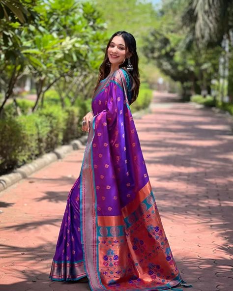 Original Maharashtrian Paithani sarees with meenakari peacock motifs all over the body and contrast zari woven paithani border with rich woven Meenakari Paithani Pallu Paired with Brocade contrast Blouse as shown Fabric : Silk Technique for Work : Zari Weaving Blouse : Same as Shown (Unstitched) Length : 5.5 Meter, 0.80 Meter Blouse (Unstitched) Width : 44 inch (approximate) Wash Care : First Wash Dry Clean (Steam or Iron with the cool press) DM for inquiry // THANK YOU 😊 \\ Maharashtrian Saree, Wedding Ootd, Paithani Sarees, Short Kurti, Twitter Artist, Cute Dress Outfits, How To Look Rich, Ethnic Looks, Contrast Blouse