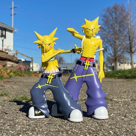 Instagram Y2k Figures, Sculpture Ideas Clay, Cute Mecha, Designer Toys Vinyl, Graffiti Character, Art Figurines, Art Toys Design, Vinyl Art Toys, Toy Sculpture