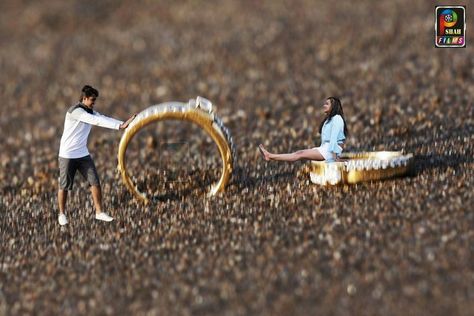 Couple Engagement Rings, Marriage Poses, خواتم خطوبة, Indian Wedding Poses, Engagement Photography Poses, Pre Wedding Shoot Ideas, Miniature Photography, Pre Wedding Photoshoot Outdoor, Creative Wedding Photo