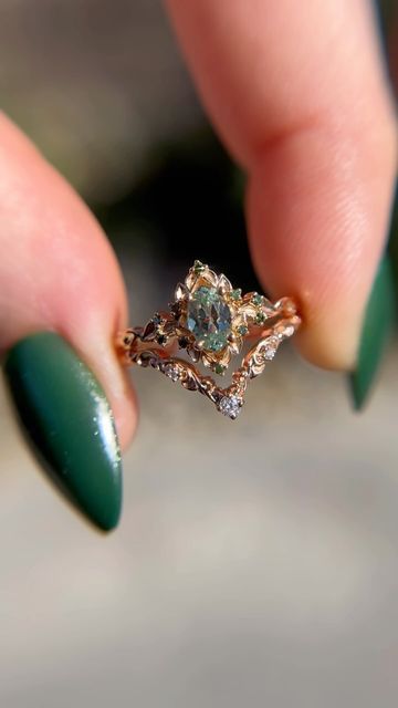 Forest Themed Engagement Ring, Wedding Ring Whimsical, Earthy Rings Engagement, Engagement Rings Witchy, Acotar Engagement Ring, Engagement Rings Alternative, Enchanted Wedding Ring, Cottage Core Rings, Forest Engagement Ring