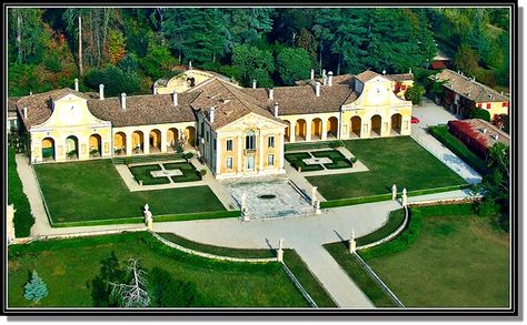 Villa Barbaro, Architect Andrea Palladio Palladio Architecture, Villa Palladio, Cool Mansions, Andrea Palladio, Villas In Italy, Italian Architecture, Italian Villa, Holiday Villa, Classical Architecture