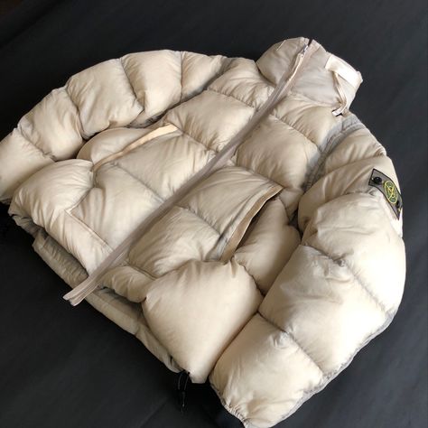 Stone Island Puffer Jacket, Beige Puffer Jacket, Stone Island Jacket, Puff Jacket, Down Puffer Jacket, Streetwear Aesthetic, Streetwear Fashion Women, Style Change, Only Fashion