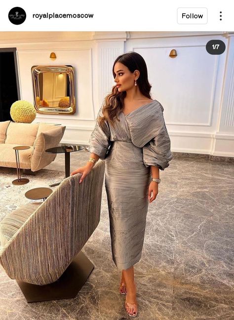 Modest Wedding Guest Dress, Robes D'occasion, Classy Gowns, Mode Kimono, Gaun Fashion, Soiree Dress, Stylish Short Dresses, Women Dresses Classy, Elegant Dresses Classy