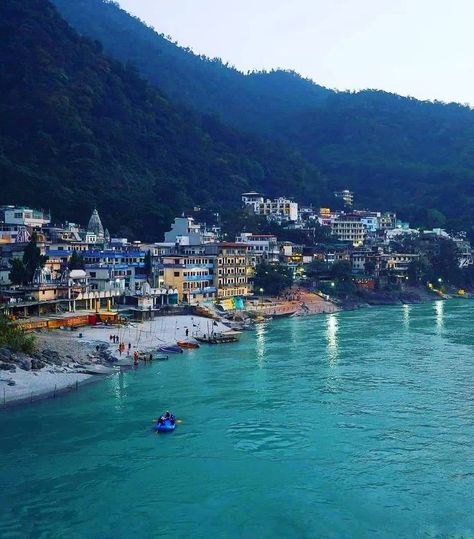 Rishikesh Ganga, Ganga River, Ganges River, Travel Destinations In India, Flowing River, Rishikesh India, Sun Sets, Dehradun, Rishikesh