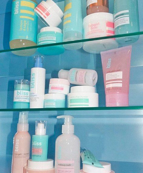 These Are Our Favorite Bliss Products, Ranked Bliss Skincare, Bliss Products, Drugstore Shampoo, Holiday Snow Globe, Best Bronzer, Beauty Pie, Beauty Samples, Beauty Products Drugstore, Beauty Must Haves