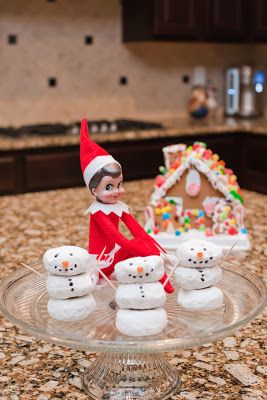 The Sweatman Family: Sprinkles the Elf: Day 21 Elf On The Shelves, Elf Mischief, Elf Of The Shelf, Christmas Elf Ideas, Easy Elf On The Shelf, Christmas Elf On The Shelf, Easy Elf, Elf Magic, Awesome Elf On The Shelf Ideas