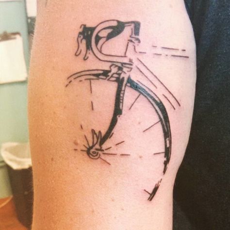 50 Cool Bicycle Women Tattoo Ideas to Make a Style Statement Cycling Tattoo Bicycles, Bicycle Tattoos, Cycle Tattoo, Ironman Triathlon Tattoo, Cycling Tattoo, Triathlon Tattoo, Bike Tattoo, Gallery Tattoo, Bicycle Tattoo