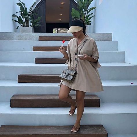 Modele Fitness, Vacay Outfits, Looks Black, Casual Chic Outfit, Gucci Accessories, Lookbook Outfits, Spring Summer Outfits, Simple Outfits, Look Fashion