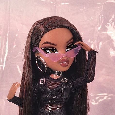 Pink aesthetic, pastel pink colour, BRATZ aesthetic, pink BRATZ, pink BRATZ aesthetic, pink BRATZ doll, BRATZ Bratz Doll Halloween Costume, 2000s Fashion Aesthetic, Brown Hair Cartoon, Black Bratz Doll, Crown Aesthetic, Bratz Doll Outfits, Brat Doll, Bratz Inspired Outfits, Doll Aesthetic