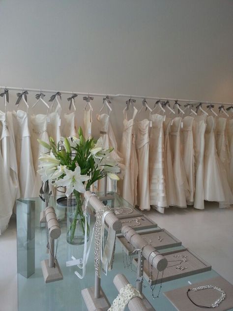 Interior view of Palazzo Bridal salon Chicago Bridal Fitting Room, Bridal Showroom Interior Design, Wedding Dress Boutique Interior, Bridal Store Dressing Room, Wedding Gown Shop Interior, Bridal Shop Decor, Bridal Shop Interior, Bridal Dressing Room, Bridal Shop Ideas