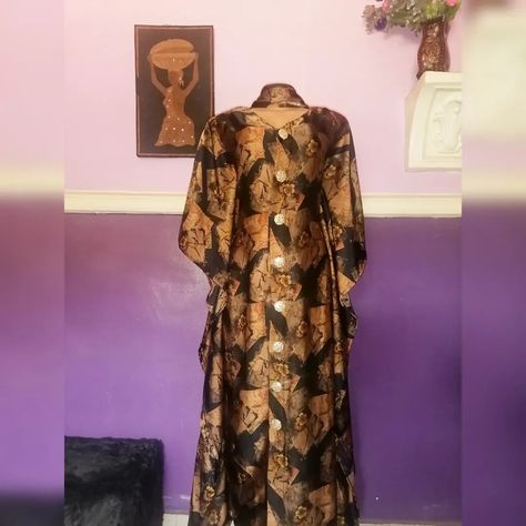 Perfect, comfy, trendy, timeless and stylish bubu with unique buttons. Suitable for nursing mothers, stylish queens and elegant woman. Learn how to make this classy gown✂️ by clicking the link provided 👇🏾 Unique Buttons, Classy Gowns, Nursing Mother, Elegant Woman, Nursing, Button Downs, Fashion Design