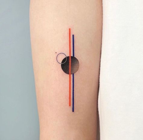 Abstract Tattoo With Meaning, Thick Lines Tattoo Style, Space Line Art Tattoo, Modern Abstract Tattoo, Small Abstract Tattoo For Women, Color Abstract Tattoo, Abstract Shape Tattoo, Geometric Bracelet Tattoo, Colorful Line Tattoo