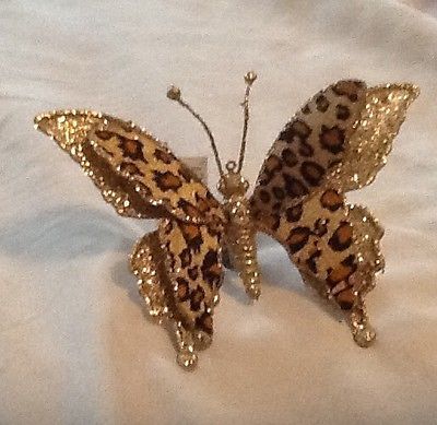 . Leopard Print Jewelry, Cheetah Print Decor, Butterfly Christmas, Animal Print Decor, Print Butterfly, Leopard Prints, Animal Print Fashion, Leopards, Christmas Love