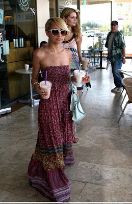 Nicole Richie Fashion, Nicole Ritchie, Nicole Richie Style, Petite Maxi Dress, Fashion Petite, Maxi Skirt Dress, Boho Chic Outfits, Nicole Richie, Boho Maxi Dress