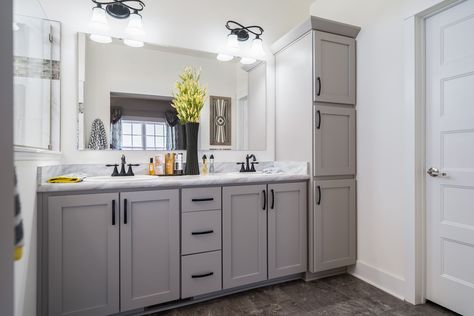 Double sink vanity