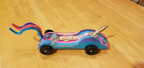 Unicorn with bling and style Unicorn Derby Car, Pinewood Derby Car, Derby Car, Pinewood Derby Cars, Grand Prix Cars, Derby Cars, Daisy Girl Scouts, Pinewood Derby, Scout Ideas