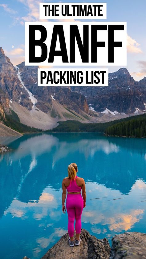 The ideal Banff packing list / what to pack for the Canadian Rockies / Mountain packing list / What to wear hiking #Banff #CanadianRockies #Mountains #Packinglist #Travel Hiking In Banff Outfit, Rocky Mountains Outfits, Banff Hiking Outfit Summer, Canmore Outfits, Alberta Outfit Summer, Banff Spring Outfits, Banff Outfit Summer Women, Hiking Outfit Banff, Canada Hiking Outfit