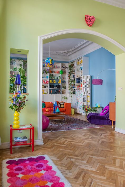 1940s Apartment, Ikea Wall Shelves, Colorful Maximalist Decor, Wim Wenders, Maximalist Home, Pierre Paulin, Rental Apartment, Future Apartment Decor, Cozy Living Spaces