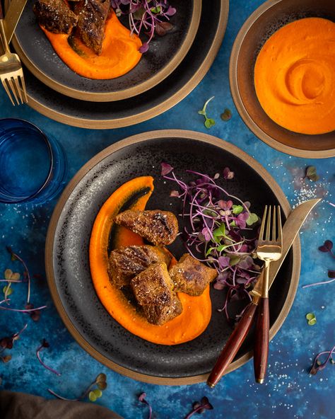 Food Plating Ideas, Gourmet Food Plating, Steak Tips, Romesco Sauce, Spiced Pecans, Plating Ideas, Seared Steak, Steak Bites, Halloween Dinner