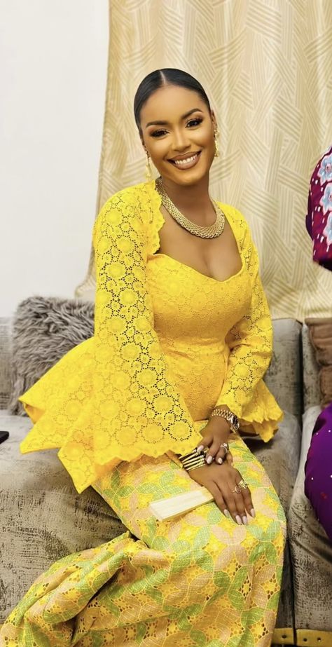 Eid Outfits African, Senegalese Clothing, Nikkah Outfit, Mode Dress, African Designs, African Models, African Fashion Traditional, African Fashion Women Clothing, African Girl