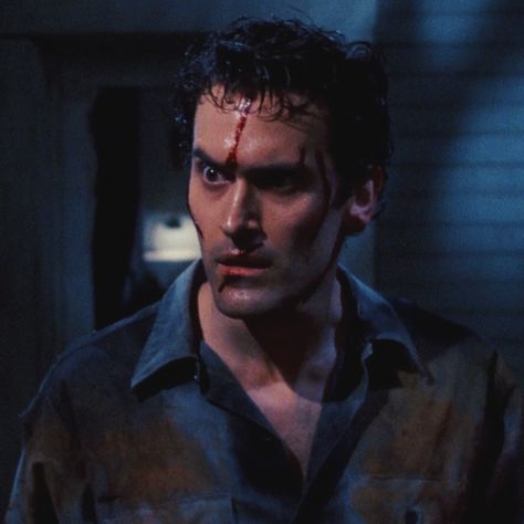 Ash Williams Funny, Ash Williams Pfp, Ash Williams Fanart, Evil Dead Aesthetic, Ash Williams Icon, Evil Dead Wallpaper, Bruce Campbell Ash, Bruce Campbell Evil Dead, Nier Characters